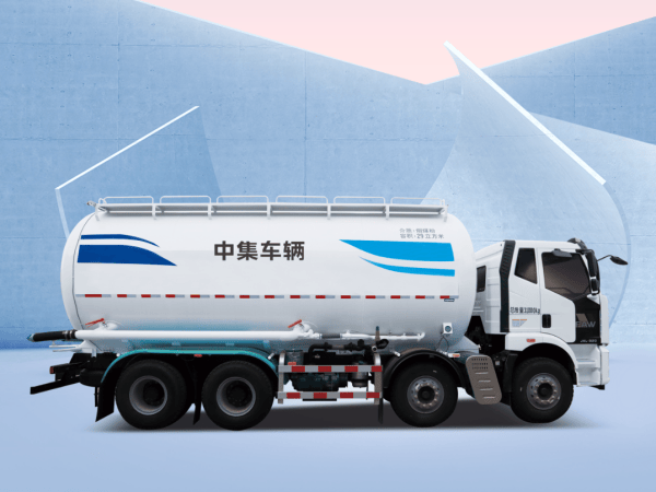 中集車輛粉罐家族實力登場，揭秘粉粒物料運輸車的"高效可靠"之道！